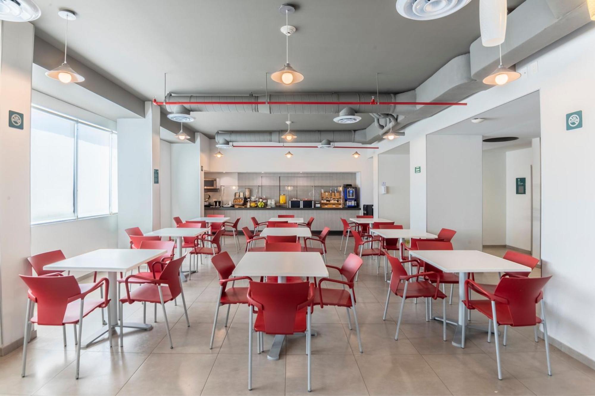 City Express Junior By Marriott Merida Altabrisa Exterior photo