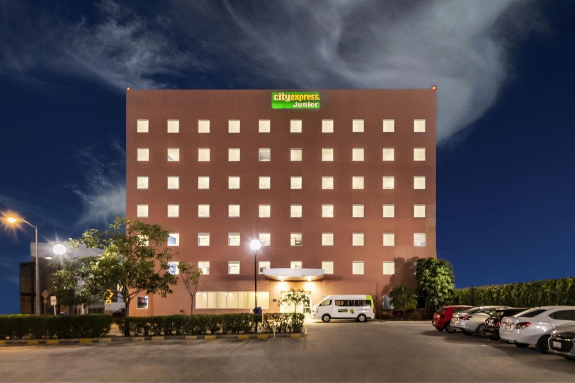 City Express Junior By Marriott Merida Altabrisa Exterior photo