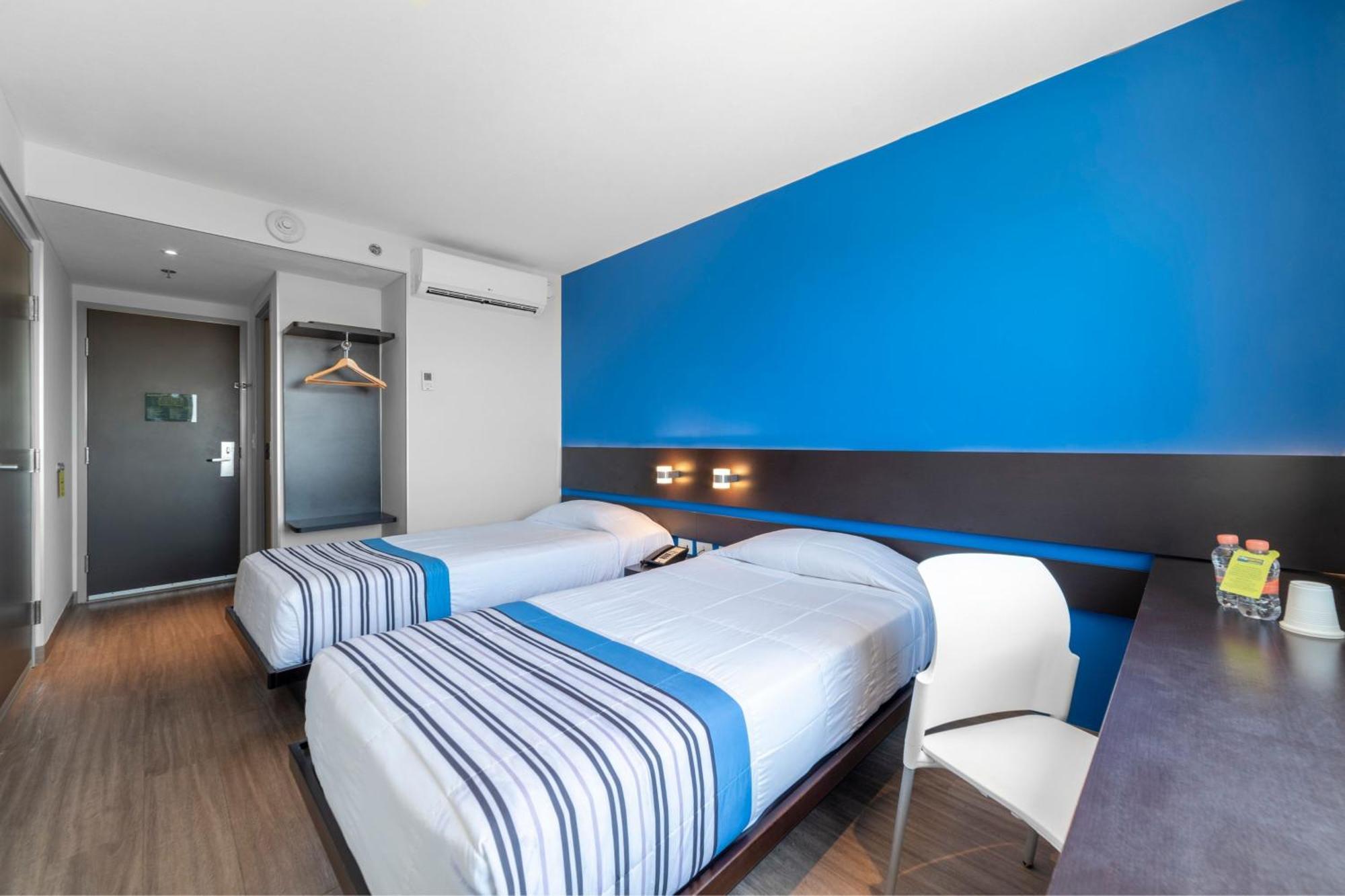 City Express Junior By Marriott Merida Altabrisa Exterior photo