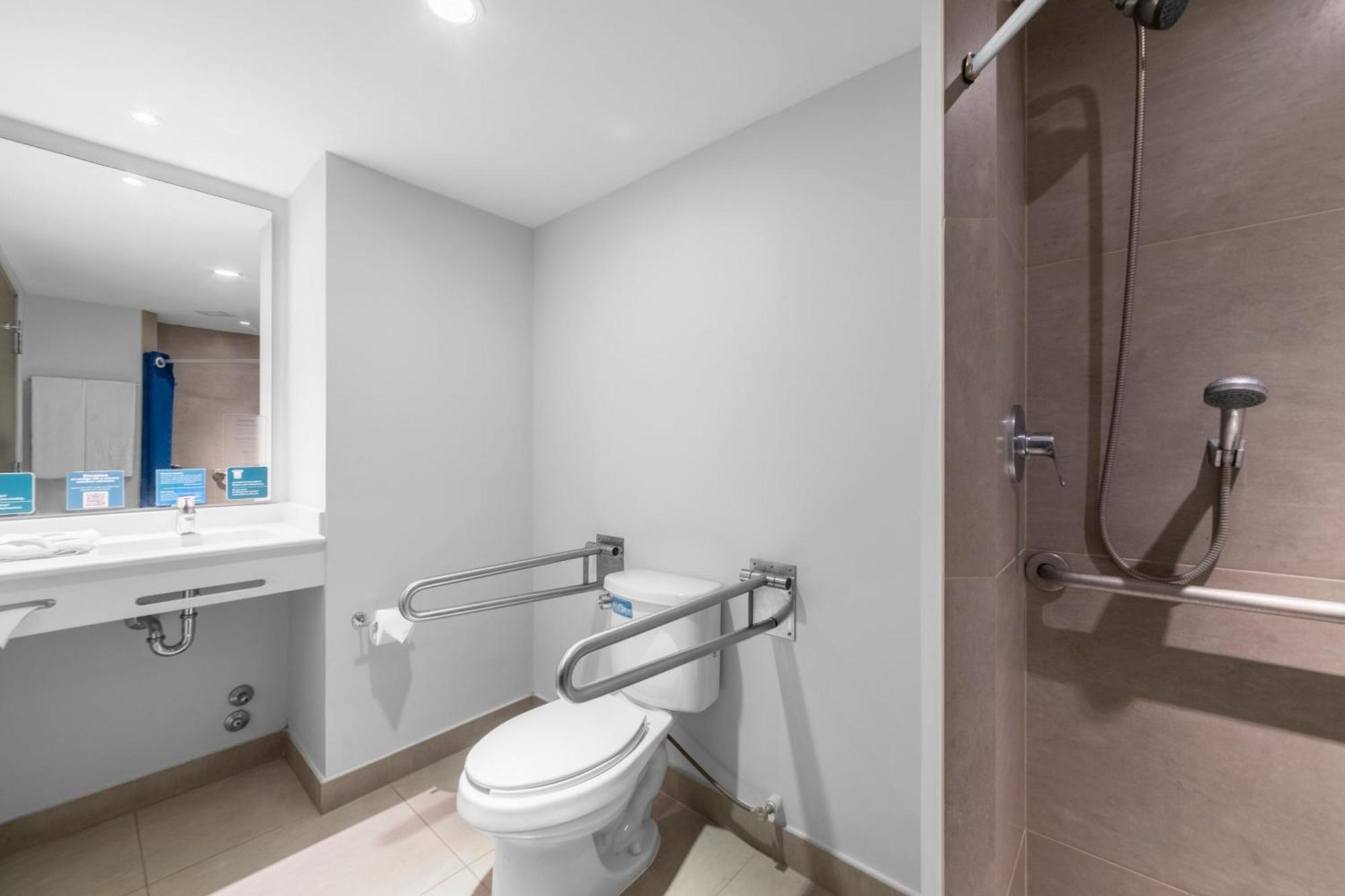 City Express Junior By Marriott Merida Altabrisa Exterior photo