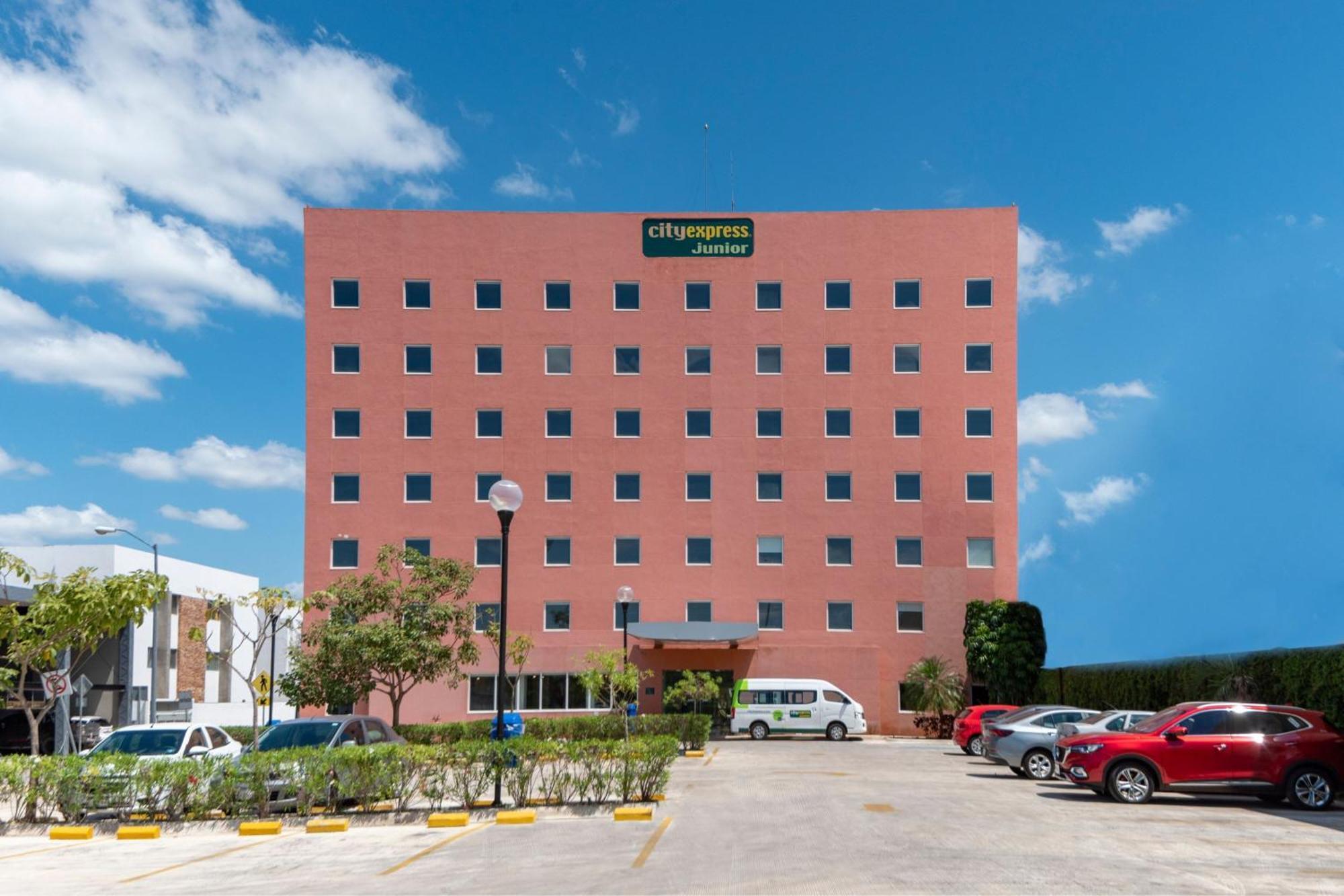 City Express Junior By Marriott Merida Altabrisa Exterior photo