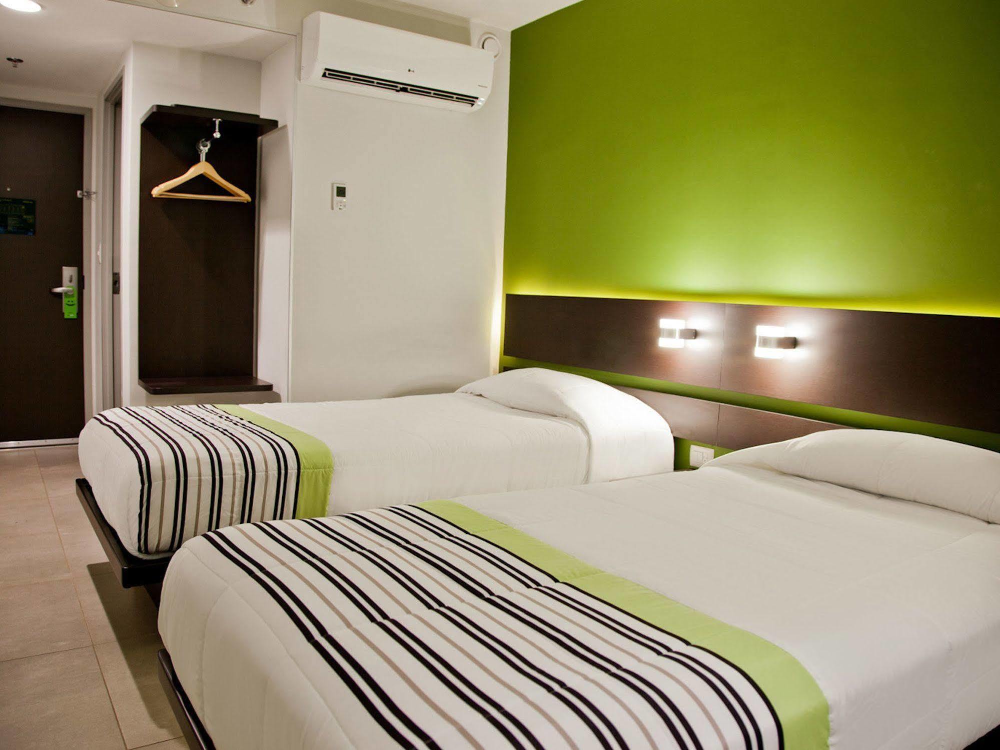 City Express Junior By Marriott Merida Altabrisa Exterior photo